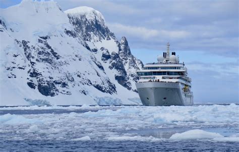 antarctica cruises reviews